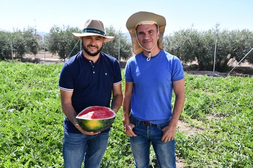José Antonio Arellano, técnico comercial de Zeraim Ibérica en Almería, y Alfonso Sánchez, comercial de Zeraim en la zona de Murcia.