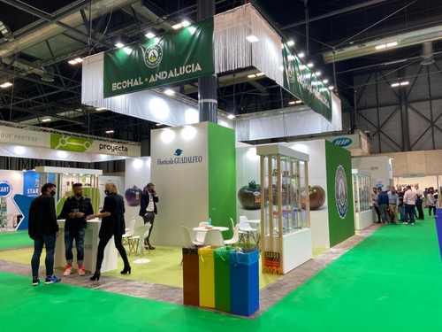 Expositor de Ecohal.