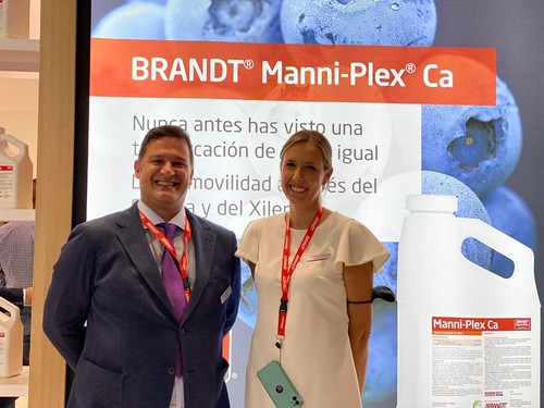 Juan Jesús Maldonado, Area Sales Manager de Brandt, y Amparo Tena, responsable de Marketing.