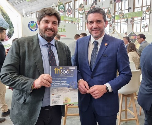 El presidente de Murcia, Fernando López Miras y el consejero de Agricultura, Antonio Luengo.