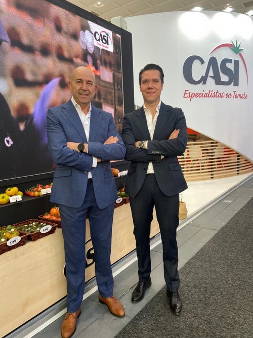 Miguel Vargas, presidente de CASI y Juan Jesús Lara, CEO de la cooperativa