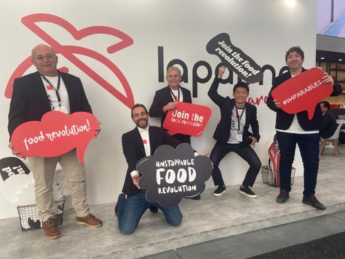 José Antonio Fernández, Raúl Medinae, Manuel Moral, Kota Inayoshi y José Antonio Haro de la Cooperativa La Palma.