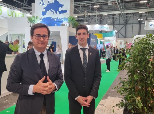 Alcalde y edil de Agricultura de El Ejido han recorrido la zona de Almería en este primer día de feria