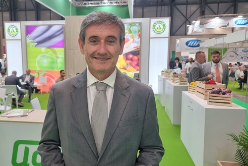 Manuel Cortés, alcalde de Adra, en su visita a Ifema