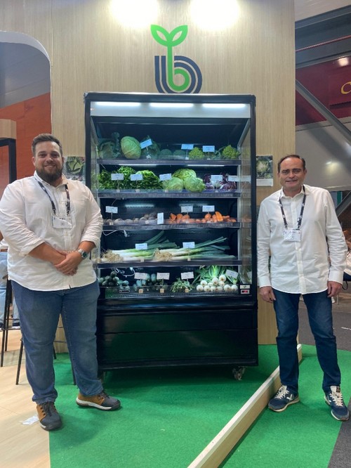 Rubén Muñoz, técnico de brassicas, y Damian Pallarés, representante de Bejo en Murcia y Norte de Almería
