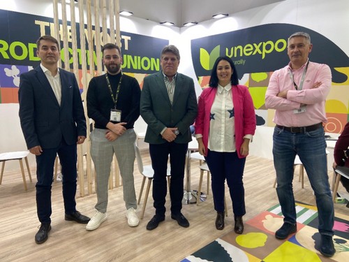 Parte del equipo profesional de la asociación murciana Unexport.
