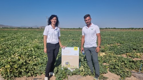 Los técnicos comerciales encargados de hacer la visita con los medios