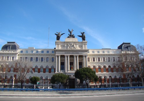El Consejo de Gobierno acuerda un convenio con el Ministerio para realizar trabajos de estadística agraria