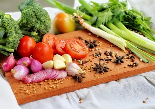 El consumo de frutas y hortalizas en los hogares en el primer semestre retrocede incluso con relación a niveles de antes de la pandemia