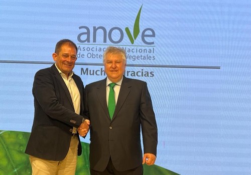  Javier de Sebastián toma el relevo de Julián Arnedo al frente de ANOVE
