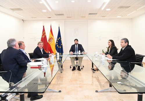 El Gobierno regional reclama al Ejecutivo de Sánchez una línea de ayudas para cubrir las pérdidas de la huelga