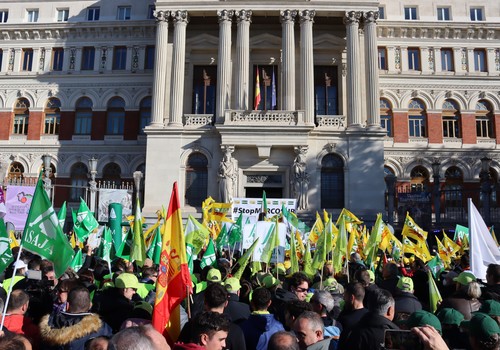 Más de 5.000 agricultores y ganaderos de toda España dicen no a Mercosur en Madrid