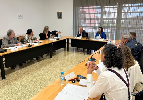 Los productores de almendra afectada por secano dispondrán de hasta 24.000 euros de ayuda para realizar el arranque y replantación