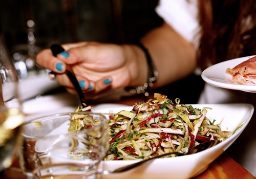 Las verduras y hortalizas son el alimento más consumido fuera de casa y crece ligeramente en 2024
