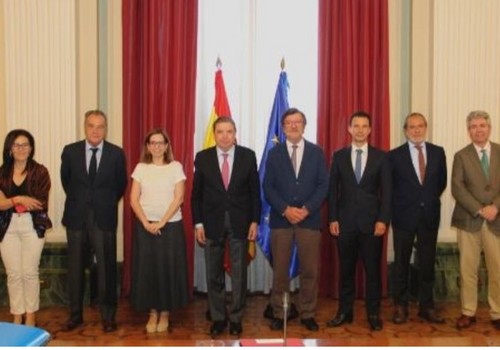 FEPEX se reúne con el ministro Luis Planas para abordar los retos actuales del sector de frutas y hortalizas