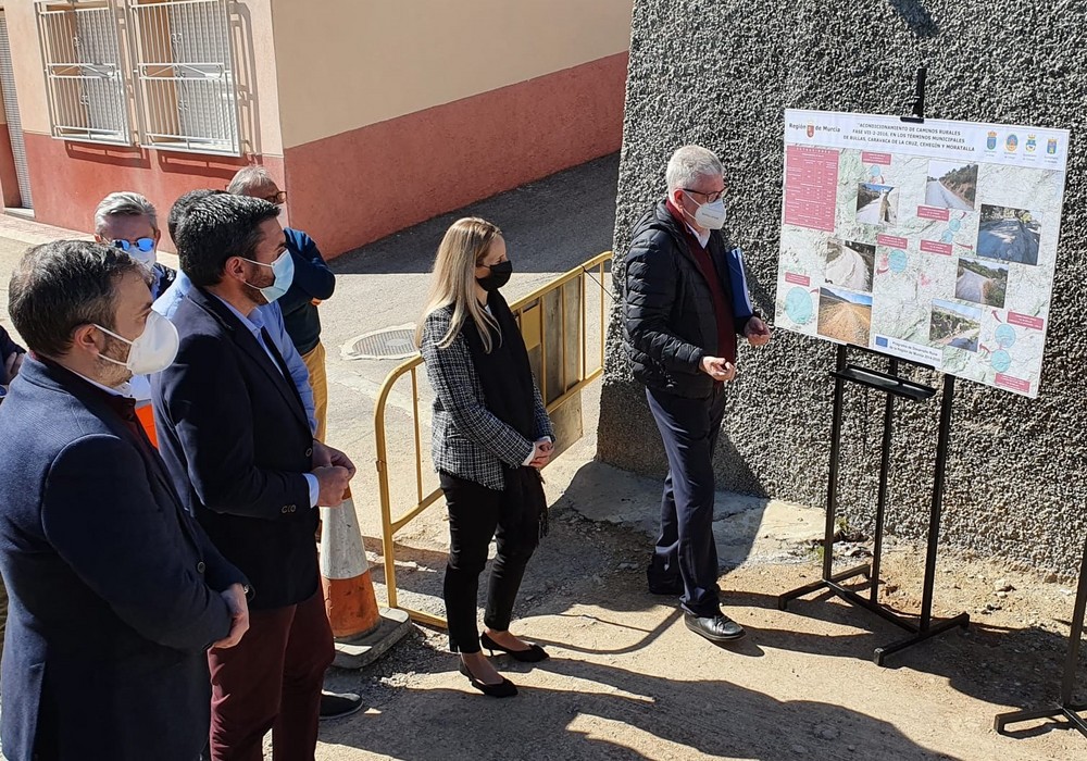  La Comunidad inicia las obras para mejorar los caminos rurales de La Salmartina y Hoya Redonda en Cehegín