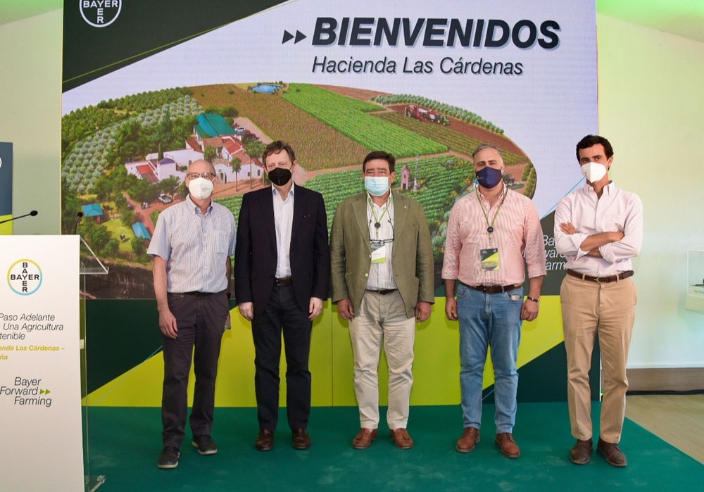 Bayer inaugura en Sevilla la primera finca en España de su iniciativa internacional ForwardFarming