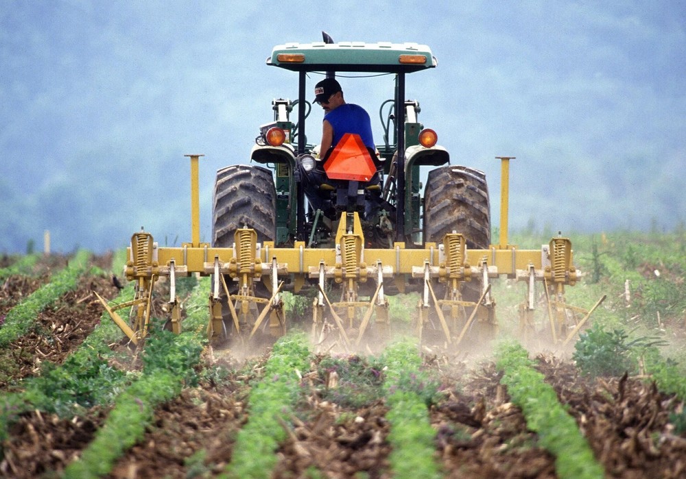 El ministro Luis Planas anuncia la convocatoria del Plan Renove de maquinaria agraria con 6,55 millones de euros