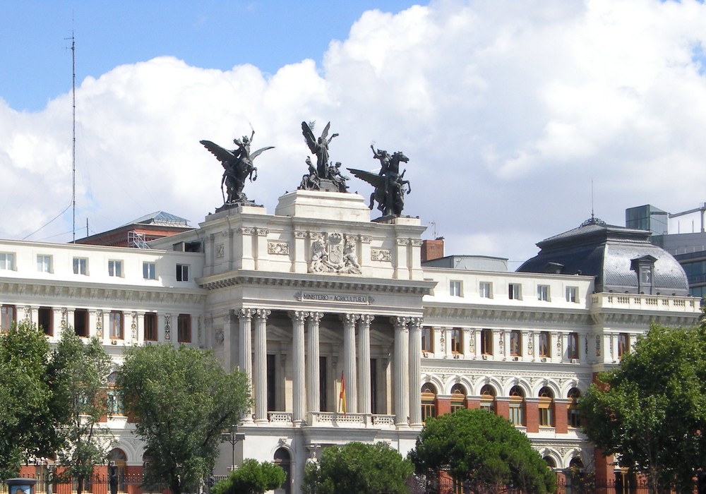 El presupuesto del Ministerio de Agricultura para 2022 asciende a 8.934,5 millones de euros, 438,36 millones más que el año anterior