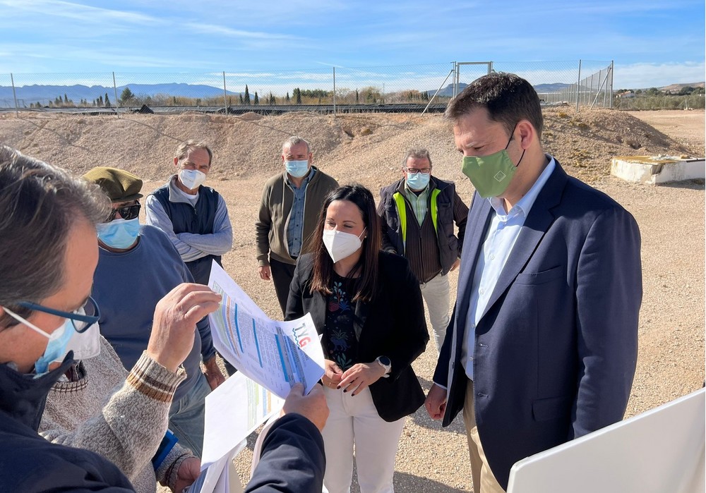La Comunidad invierte 48.300 euros en la conducción de aguas regeneradas para el riego a tres parajes del campo de Yecla