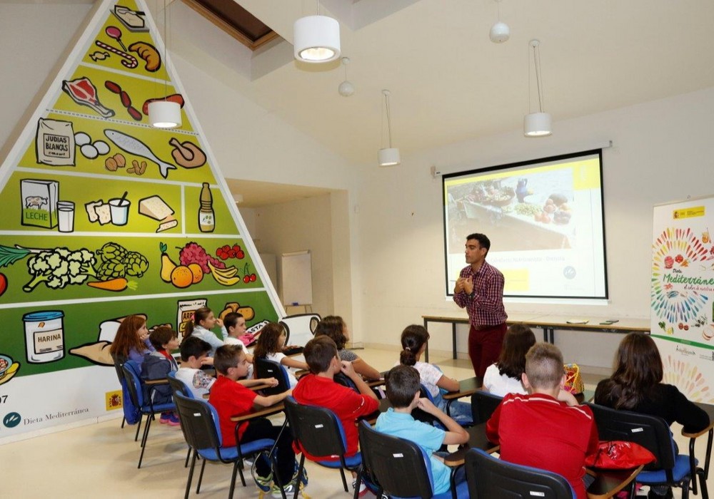 El Gobierno adapta la normativa nacional a la reglamentación europea sobre el programa escolar de consumo de frutas y hortalizas