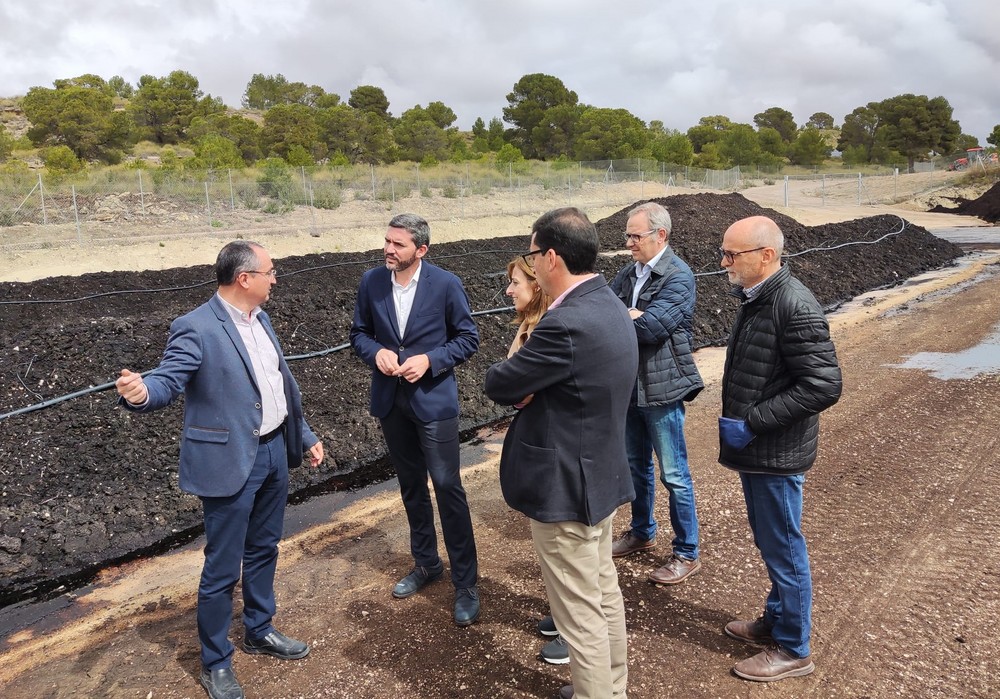 La Comunidad resalta la apuesta por la economía circular y la sostenibilidad en el sector vitivinícola