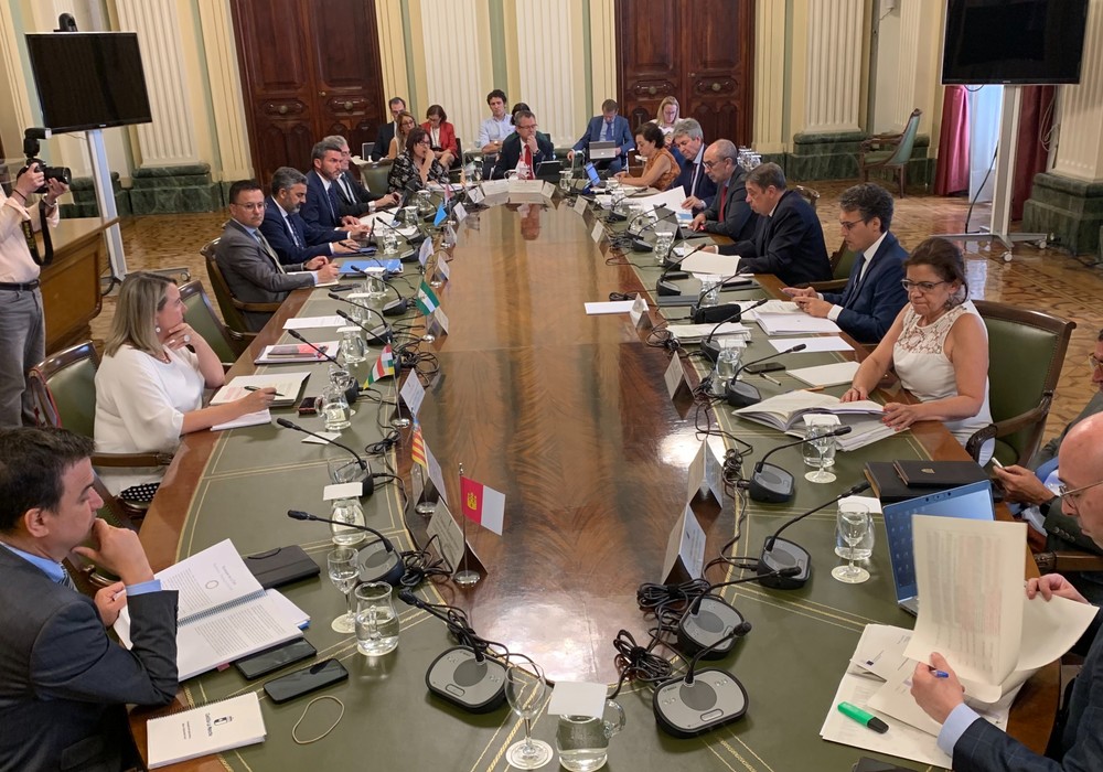 El Gobierno regional denuncia que la futura PAC supondrá la pérdida de hasta 75 millones en ayudas a agricultores y ganaderos de la Región