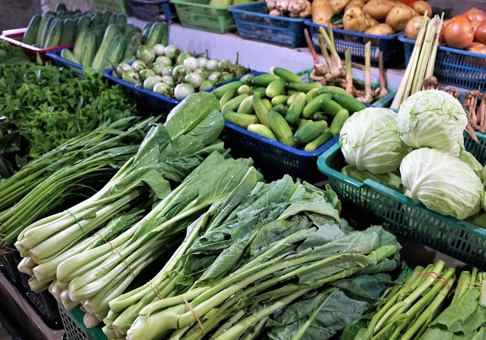 La exportación hortofrutícola desciende un 7% en volumen y sube un 3% en valor hasta agosto mientras que la importación crece en ambos casos