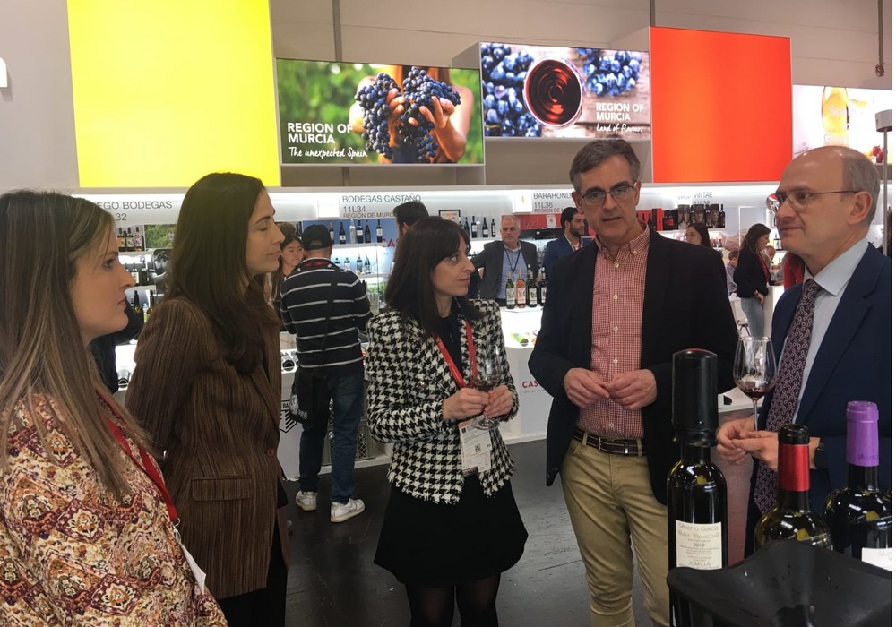 32 bodegas de la Región exponen sus mejores vinos en la Feria ProWein de Düsseldorf con el objetivo de aumentar las exportaciones