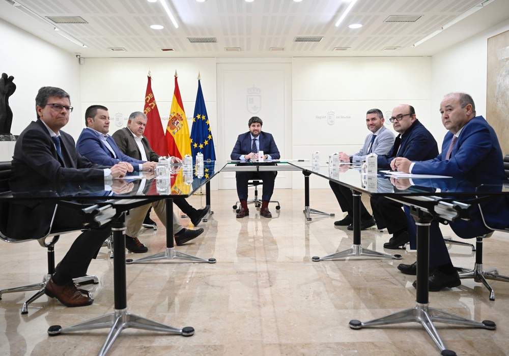  López Miras subraya que la suspensión cautelar del recorte del trasvase busca evitar “un perjuicio irreparable a toda la Región de Murcia”