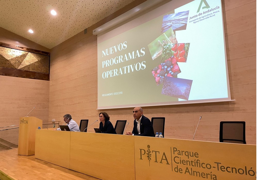 La Consejería informa a las OPFH de los cambios asociados a la nueva ley de subvenciones y la PAC