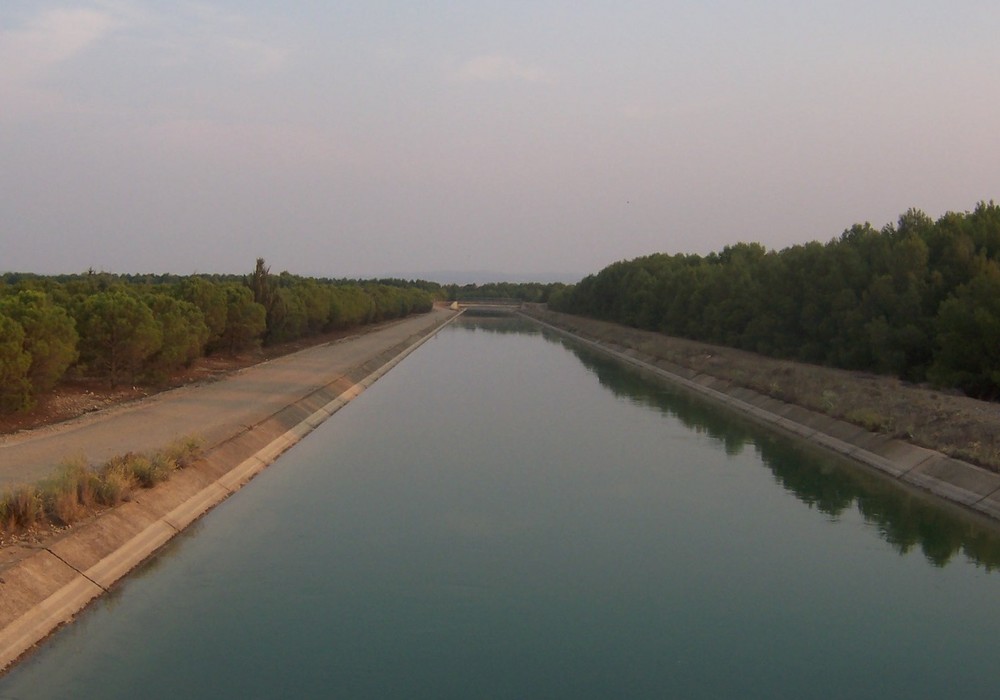 La Confederación Hidrográfica del Segura reparte 80 Hm3 anuales de agua desalada para atender los regadíos del trasvase Tajo-Segura