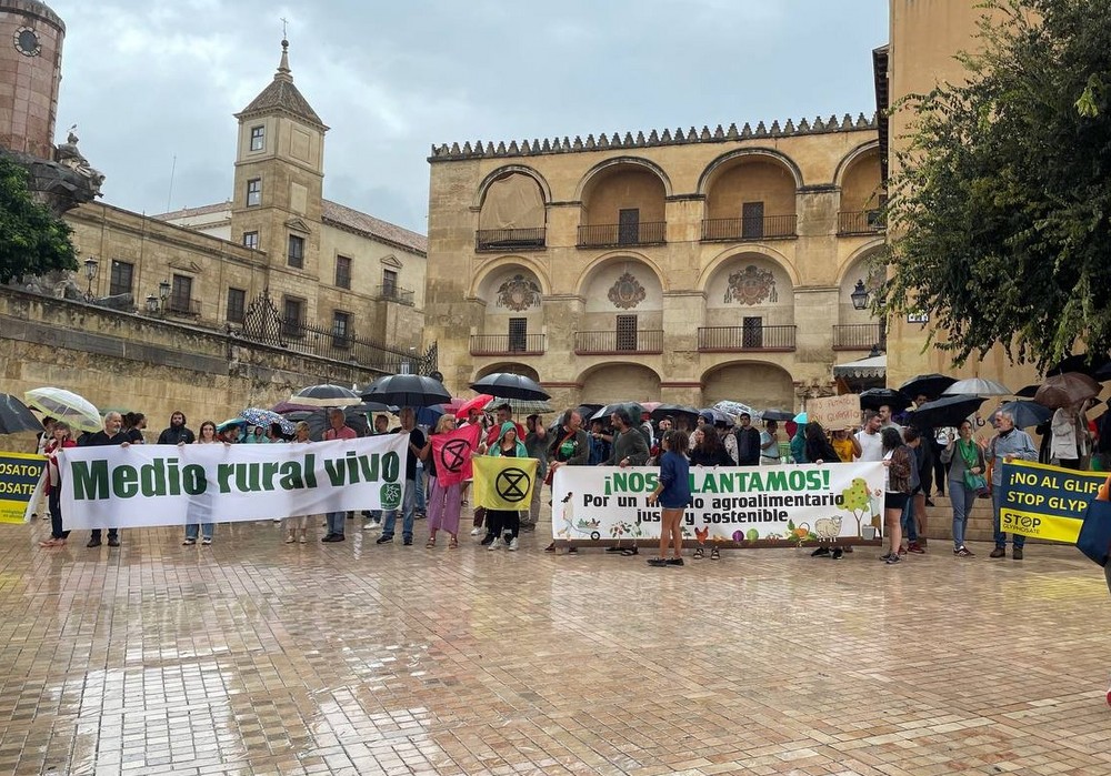 Medio centenar de organizaciones “se plantan” frente a los ministros de Agricultura europeos reunidos en Córdoba para reclamar otro modelo agroalimentario