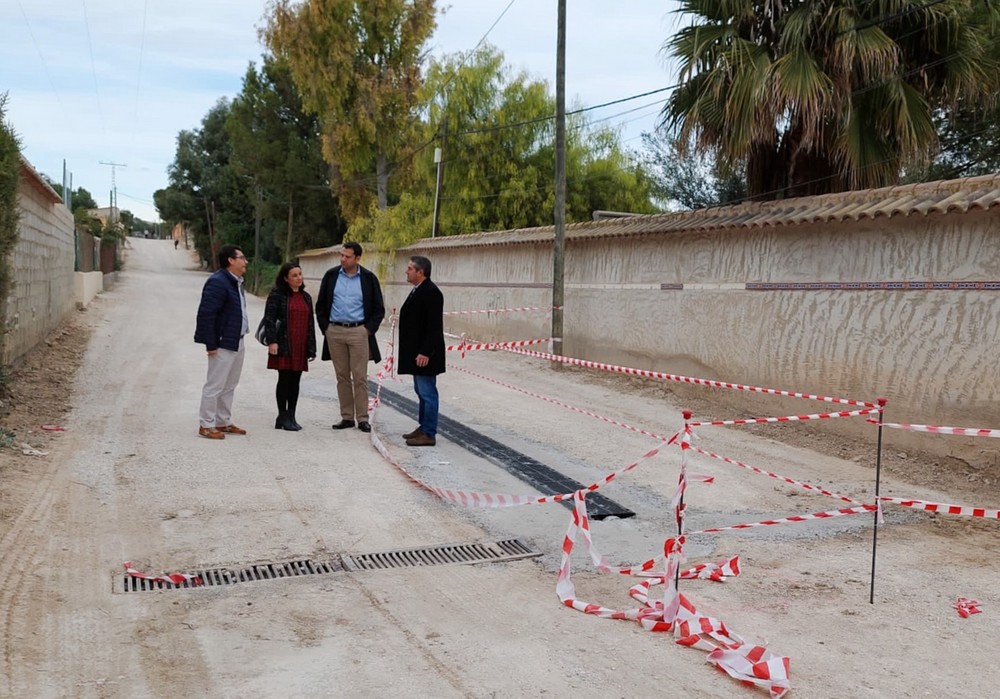 La Comunidad avanza en las obras de mejora del camino rural Los Romeros con una inversión de 192.000 euros para acondicionarlo