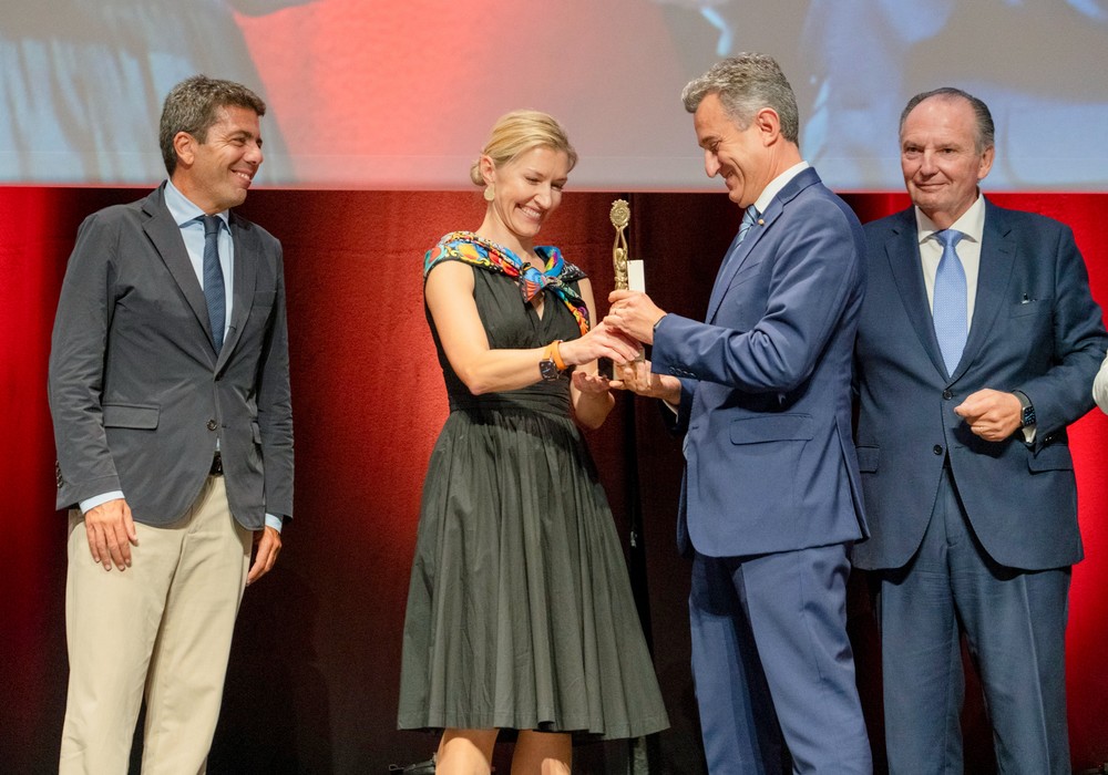 Cámara Valencia distingue a Anecoop en el 25 aniversario de su implantación en Polonia