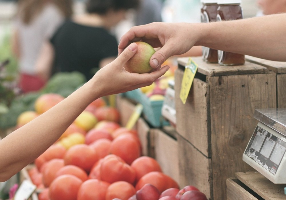 La importación hortofrutícola hasta septiembre crece un 5% en volumen y un 11% en valor