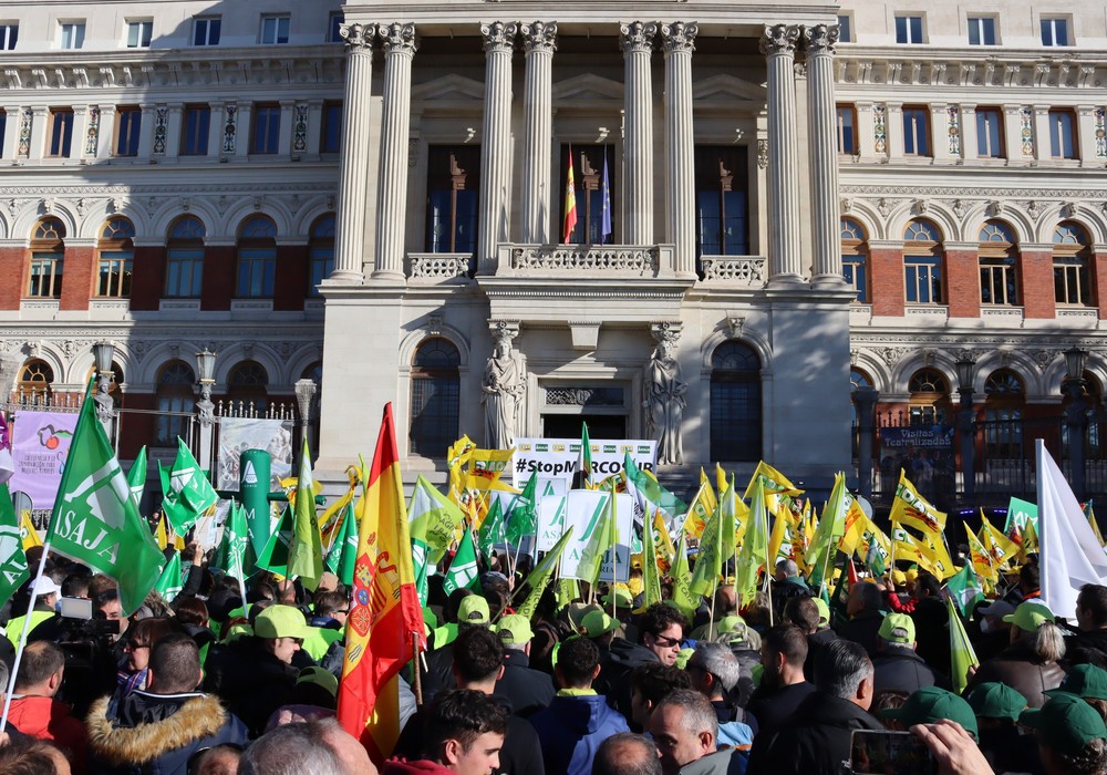 Más de 5.000 agricultores y ganaderos de toda España dicen no a Mercosur en Madrid