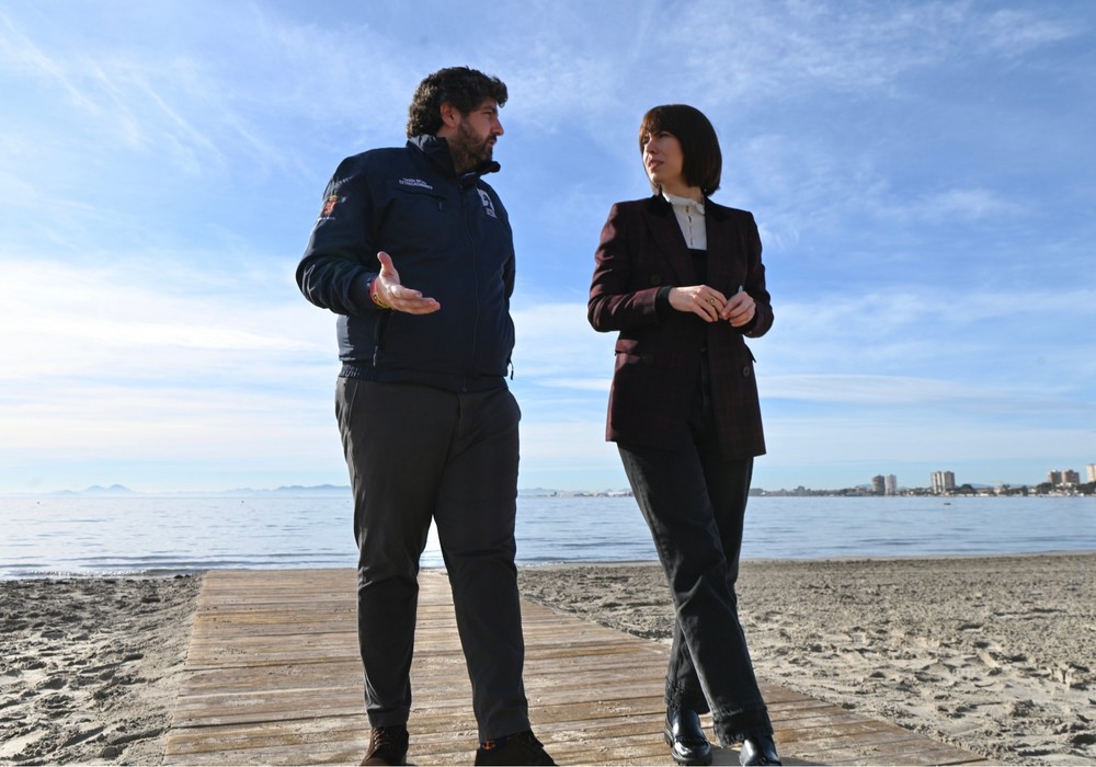 López Miras afirma que la recuperación  “definitiva” del Mar Menor pasa por aplicar la innovación para impedir la entrada de nitratos