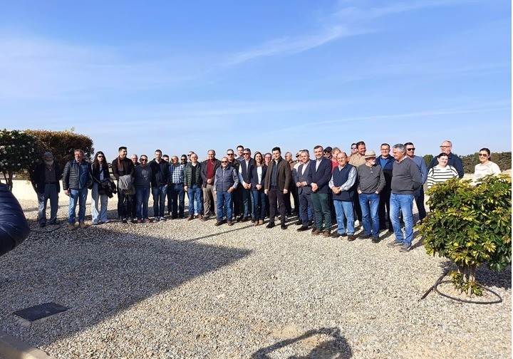 Una delegación de agricultores almerienses visita la Región para conocer procesos de reutilización de agua