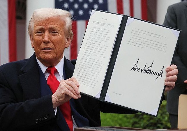 ASAJA Murcia valora como “muy negativos y perjudiciales” los aranceles de Trump del 20 por ciento para la UE